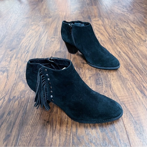Vionic • Faros Fringed Bootie ankle boot black suede heeled studded orthotic - Picture 13 of 13
